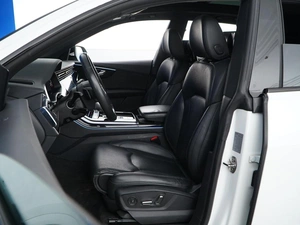 Внедорожник Audi Q8 2019 года, 5899044 рублей, Москва