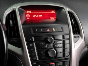 Хетчбэк Opel Astra 2012 года, 699000 рублей, Тюмень