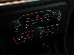 Седан Dodge Charger 2015 года, 3459000 рублей, Москва