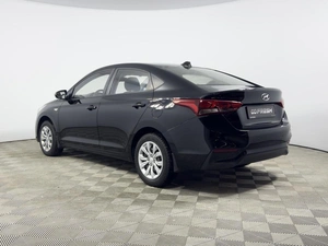 Седан Hyundai Solaris 2018 года, 1076100 рублей, Казань