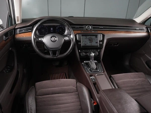 Седан Volkswagen Passat 2015 года, 1814000 рублей, Красный Пахарь