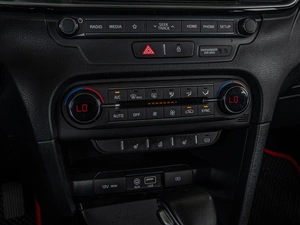 Хетчбэк Kia Ceed 2019 года, 1670000 рублей, Краснодар