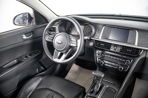 Седан Kia K5 2018 года, 1889000 рублей, Пермь