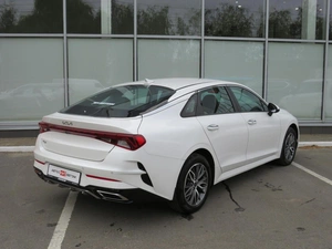 Седан Kia K5 2021 года, 2600000 рублей, Брянск