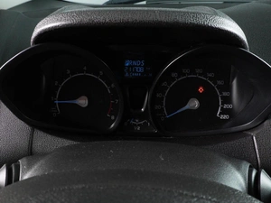Внедорожник Ford EcoSport 2016 года, 1079000 рублей, Красный Пахарь