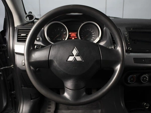 Седан Mitsubishi Lancer 2011 года, 810000 рублей, Омск