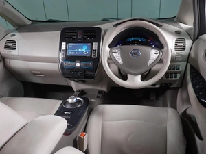 Хетчбэк Nissan Leaf 2012 года, 799000 рублей, Воронеж