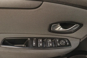 Минивэн Renault Scenic 2011 года, 669000 рублей, Челябинск