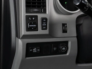 Пикап Toyota Tundra 2009 года, 2850000 рублей, Тюмень