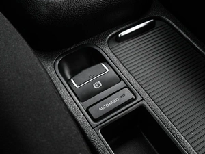 Внедорожник Volkswagen Tiguan 2015 года, 1415000 рублей, Волгоград