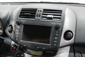 Внедорожник Toyota RAV4 2010 года, 1599000 рублей, Новокузнецк