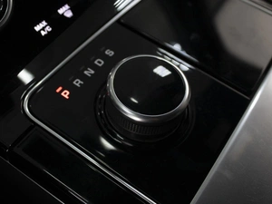 Внедорожник Land Rover Range Rover Velar 2020 года, 4349000 рублей, Омск