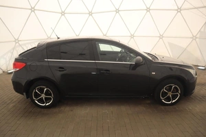 Хэтчбек Chevrolet Cruze 2011 года, 870000 рублей, Орёл
