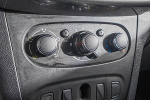 Седан Renault Logan 2018 года, 779000 рублей, Барнаул