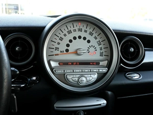 Хетчбэк MINI Cooper Clubman 2009 года, 719000 рублей, Волгоград