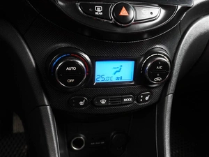 Хетчбэк Hyundai Solaris 2011 года, 799000 рублей, Воронеж