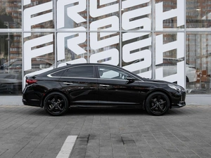 Седан Hyundai Sonata 2018 года, 1810000 рублей, Ставрополь