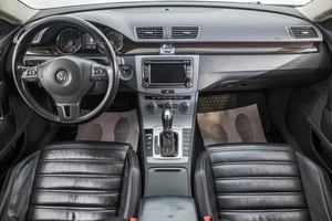 Седан Volkswagen Passat CC 2013 года, 1039000 рублей, Барнаул