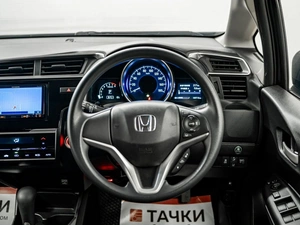 Хетчбэк Honda Fit 2018 года, 1200000 рублей, Красноярск