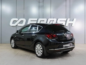 Хетчбэк Opel Astra 2013 года, 899000 рублей, Воронеж