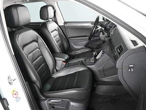 Внедорожник Volkswagen Tiguan 2018 года, 2850000 рублей, Аксай