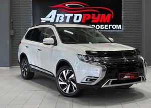 Внедорожник Mitsubishi Outlander 2021 года, 2850000 рублей, Красноярск