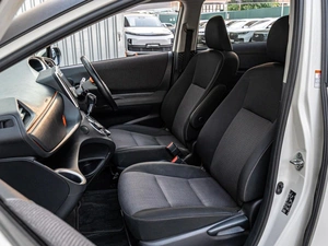 Минивэн Toyota Sienta 2019 года, 1800000 рублей, Краснодар