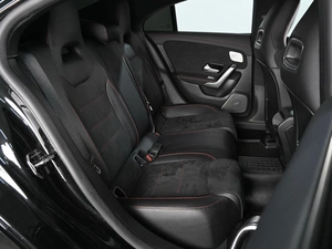 Седан Mercedes-benz CLA-класс 2019 года, 2999000 рублей, Аксай