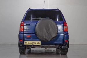 Внедорожник Toyota RAV4 2003 года, 829000 рублей, Челябинск