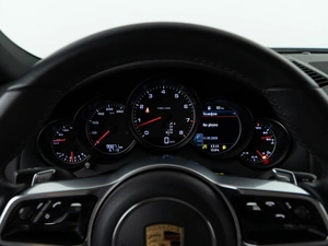 Внедорожник Porsche Cayenne 2015 года, 3698999 рублей, Москва