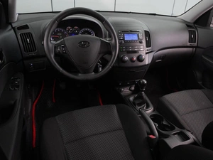 Хетчбэк Hyundai i30 2009 года, 609000 рублей, Воронеж
