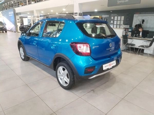 Хэтчбек Renault Sandero 2015 года, 990000 рублей, Орёл