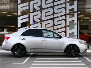 Седан Kia Cerato 2010 года, 849000 рублей, Волгоград