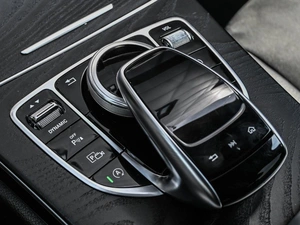 Седан Mercedes-benz C-класс 2019 года, 2674000 рублей, Кирилловка