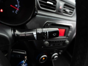 Седан Kia Rio 2013 года, 849000 рублей, Саратов