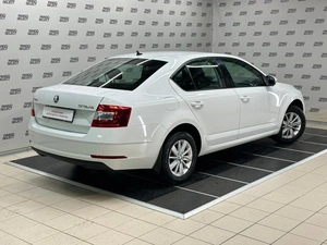Лифтбек Skoda Octavia 2017 года, 1622400 рублей, Красноярск