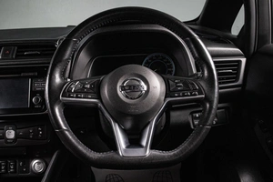 Хетчбэк Nissan Leaf 2017 года, 1459000 рублей, Сургут