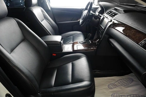 Седан Toyota Camry 2017 года, 2639000 рублей, Тюмень