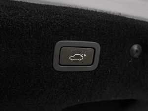 Седан Jaguar XF 2016 года, 1999999 рублей, Воронеж