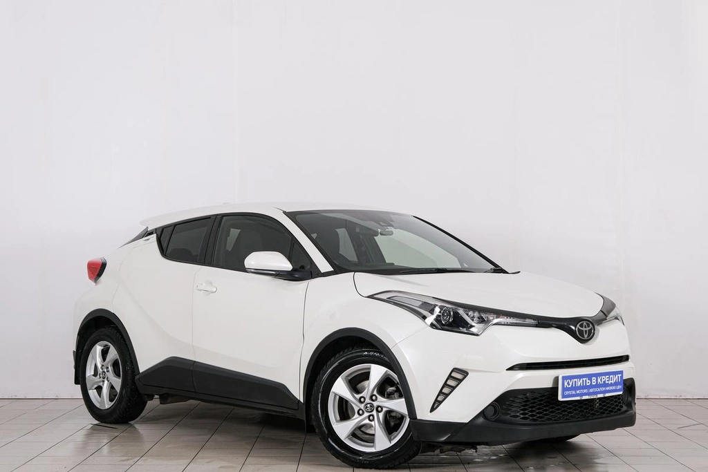 Внедорожник Toyota C-HR 2019 года, 2099000 рублей, Красноярск