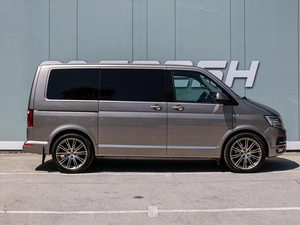 Минивэн Volkswagen Multivan 2018 года, 4399000 рублей, Большой Сочи