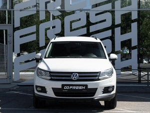Внедорожник Volkswagen Tiguan 2013 года, 1350000 рублей, Волгоград