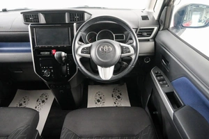 Хетчбэк Toyota Tank 2017 года, 1169000 рублей, Красноярск