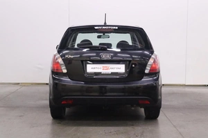 Хэтчбек Kia Rio 2010 года, 570000 рублей, Брянск