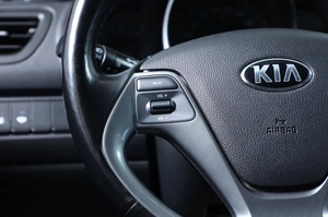 Седан Kia Rio 2017 года, 1369000 рублей, Новосибирск