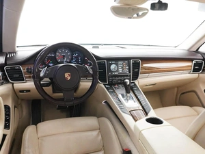 Лифтбек Porsche Panamera 4S 2013 года, 2749046 рублей, Москва