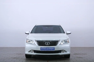 Седан Toyota Camry 2013 года, 2049000 рублей, Омск