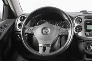 Внедорожник Volkswagen Tiguan 2010 года, 1229000 рублей, Новосибирск
