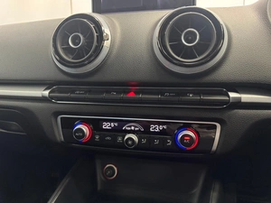 Седан Audi A3 2016 года, 1365000 рублей, Красноярск