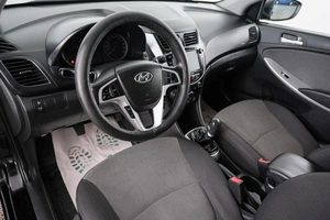 Хетчбэк Hyundai Solaris 2011 года, 719000 рублей, Красноярск